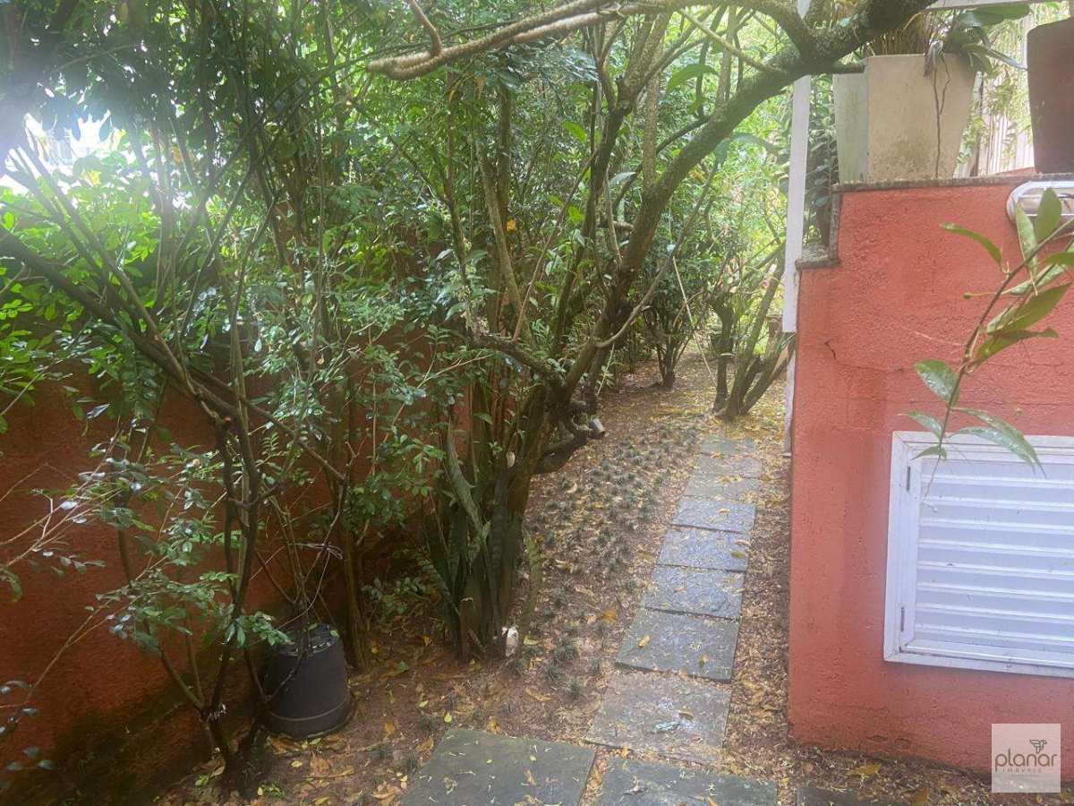  - Apartamento Garden à venda,  em condominio com lazer completo e segurança em Petrópolis, Itaipava, com 2 quartos, 208m²