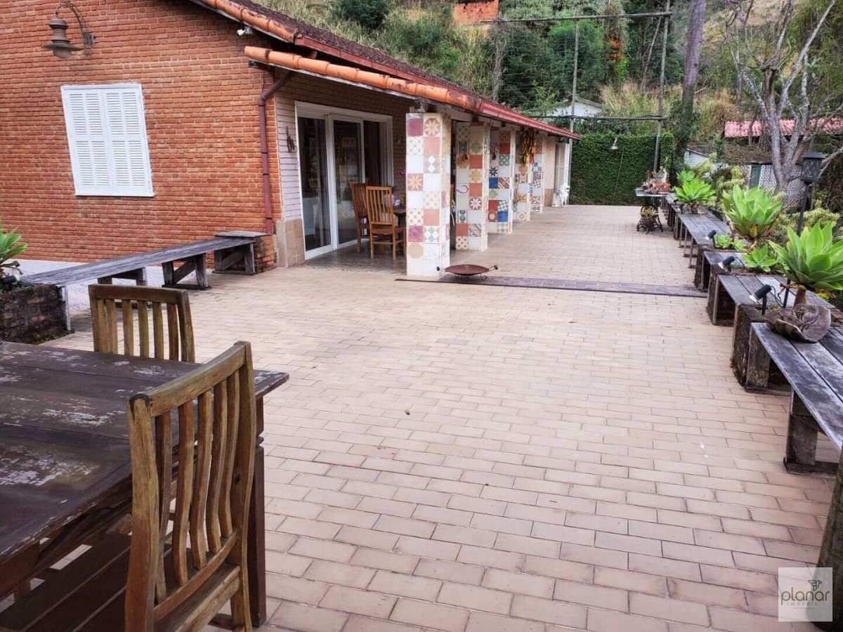 Casa à venda com 3 quartos - Araras,Petrópolis