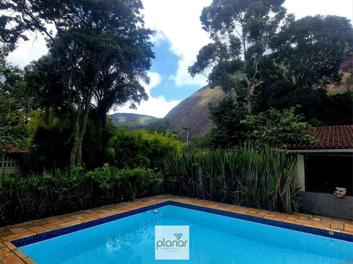  - Casa à venda em Petrópolis, Araras, com 5 quartos, 2.179m²