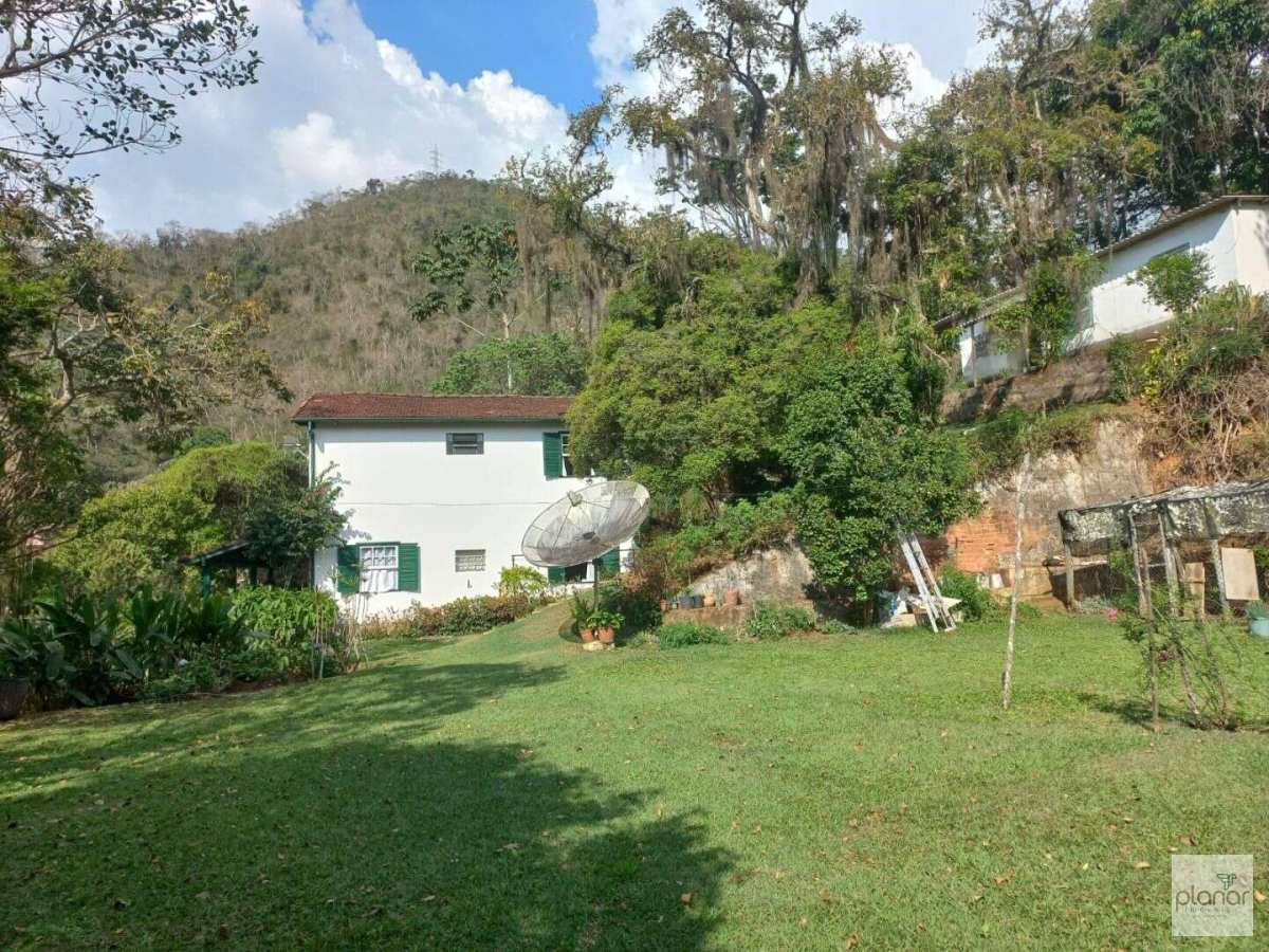 Casa à venda com 5 quartos - Bonsucesso,Petrópolis