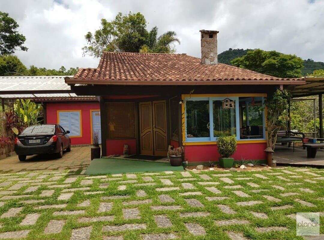 Casa à venda com 3 quartos - Itaipava,Petrópolis