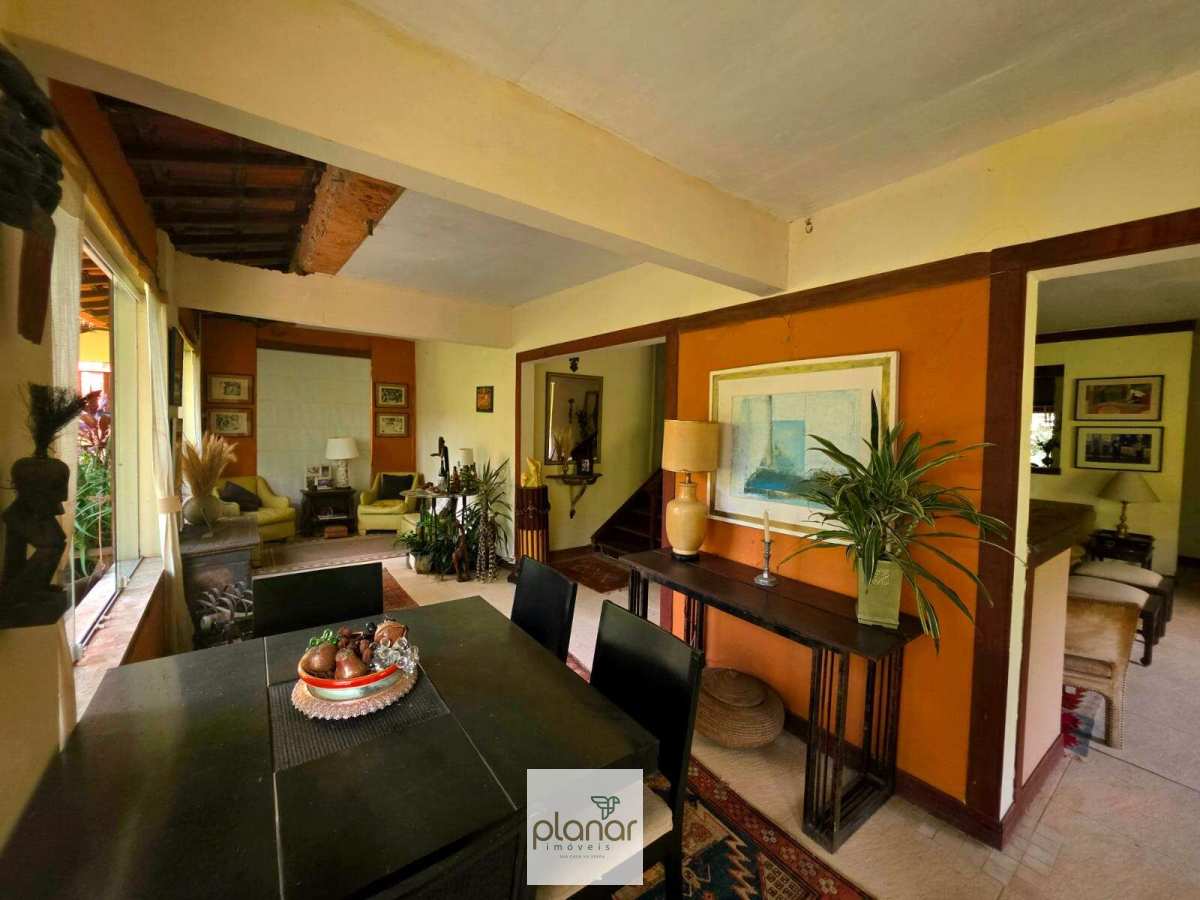  - Casa à venda em Petrópolis, Itaipava, com 5 quartos, 3.800m²