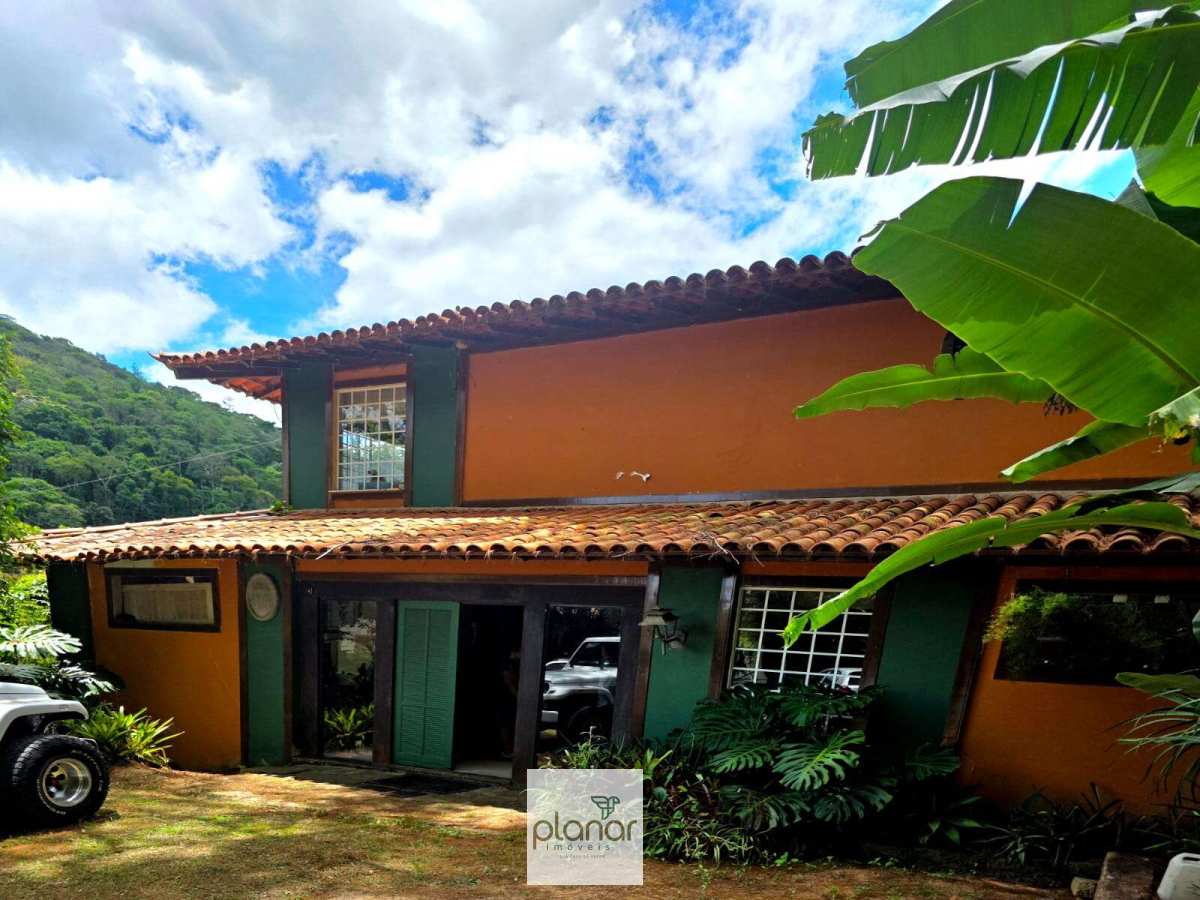 Casa à venda com 5 quartos - Itaipava,Petrópolis