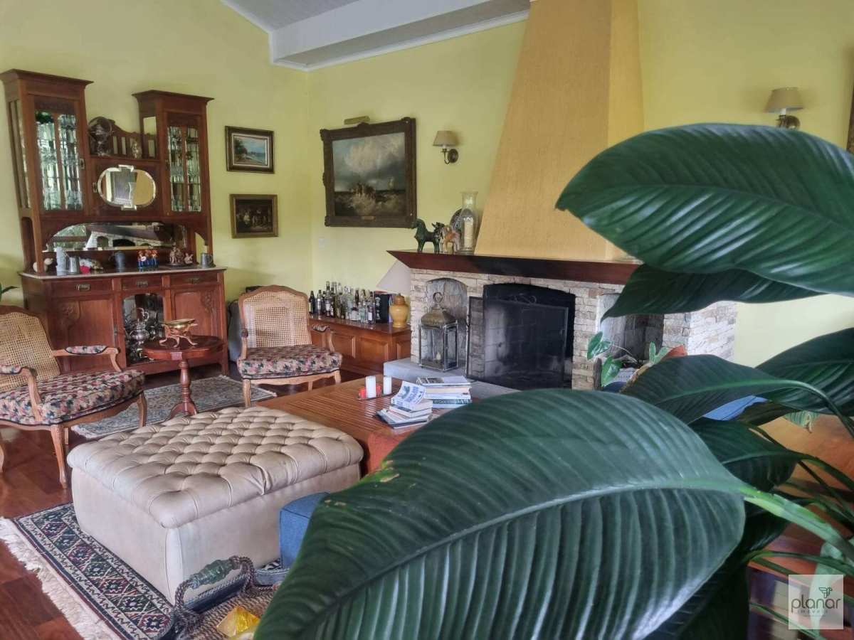 Casa à venda com 7 quartos - Itaipava,Petrópolis