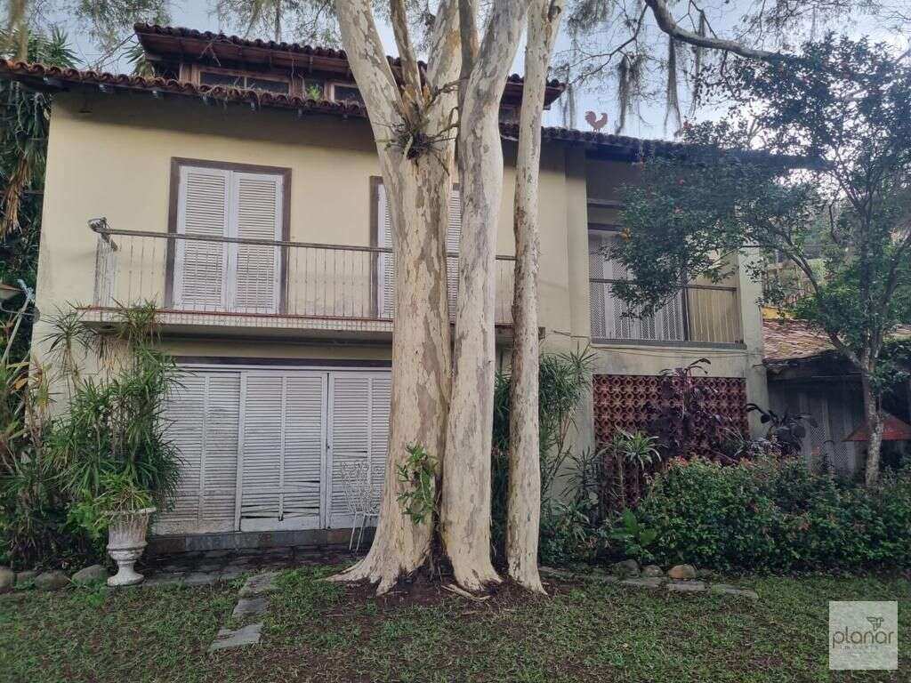 Casa à venda com 7 quartos - Itaipava,Petrópolis