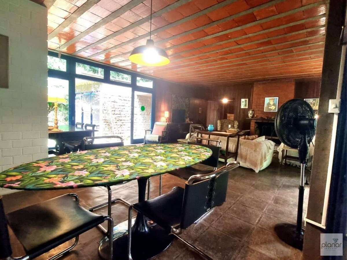  - Casa de condomínio à venda, no condominio em Petrópolis, Fazenda Inglesa, com 3 quartos, 22287,43m²