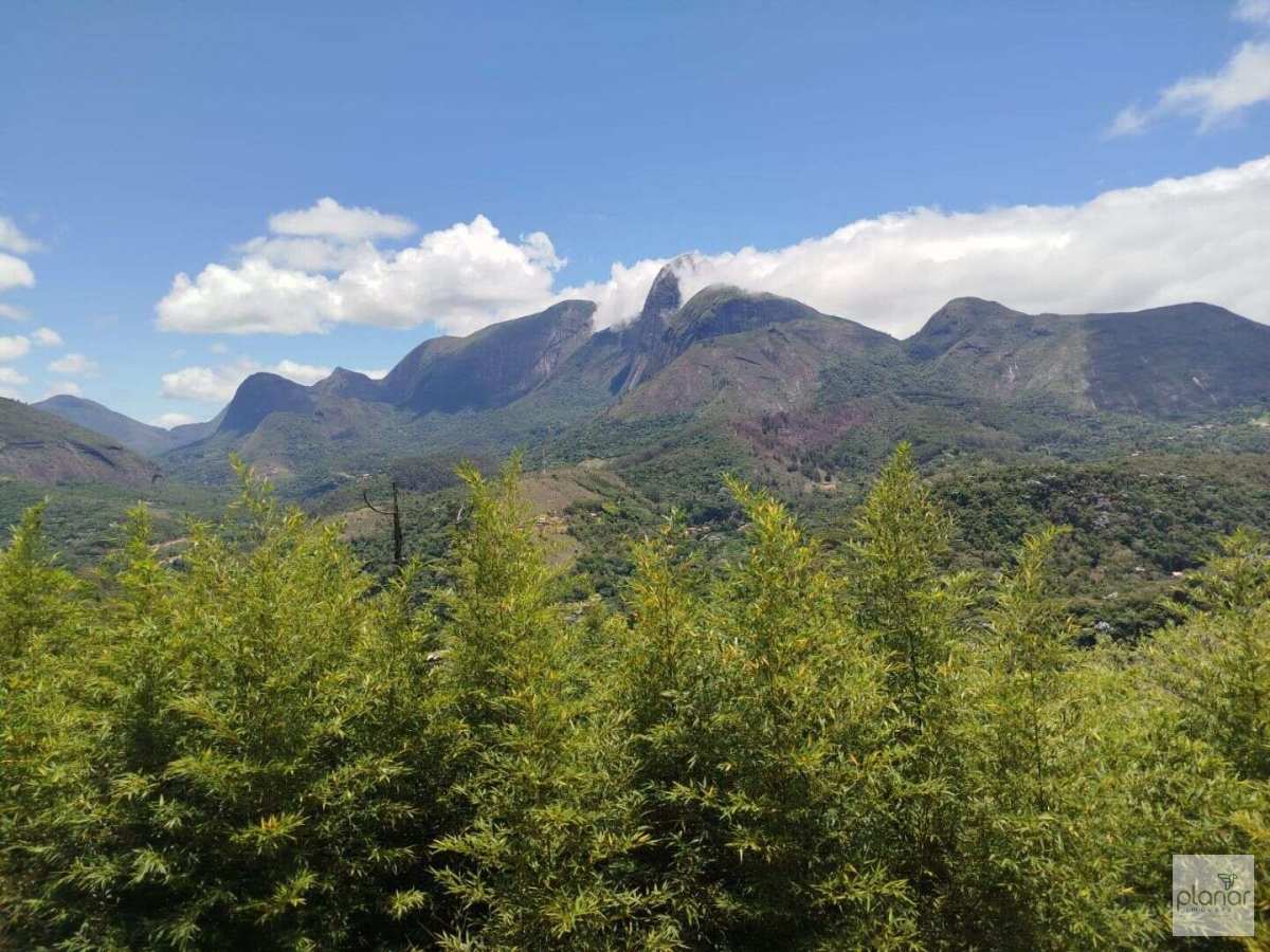  - Casa de condomínio à venda em Petrópolis, Araras, com 3 quartos, 1.380m²