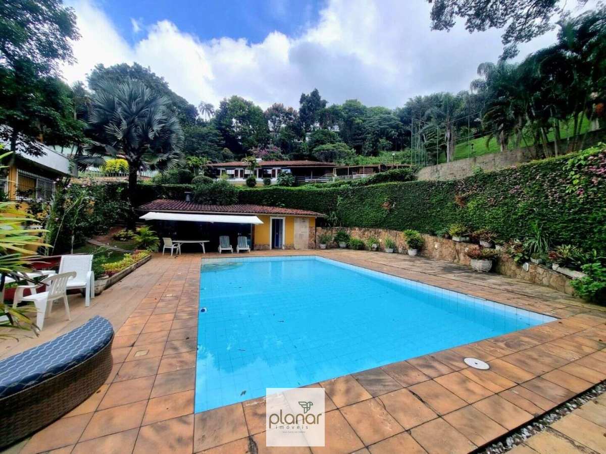  - Casa de condomínio à venda em Petrópolis, Bonsucesso, com 6 quartos, 886m²